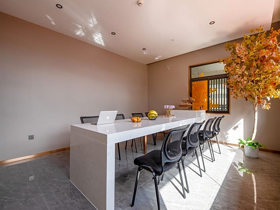 Lavande Hotel Kunming  West Mountain Wanda Plaza