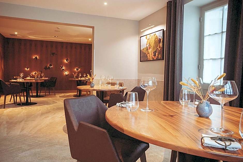 Auberge De Clochemerle