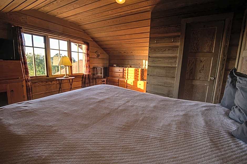 The Captains Quarters