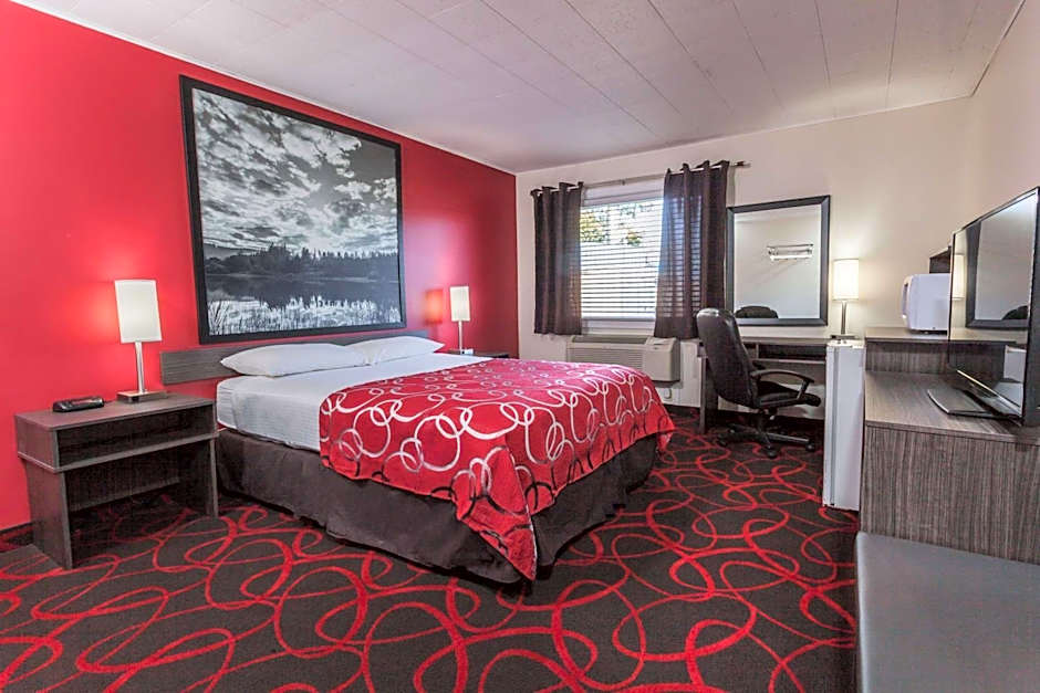 Super 8 by Wyndham Kirkland Lake