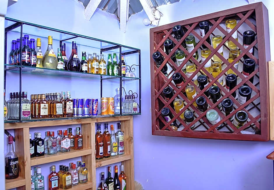 Mzunguu Safari Lodge