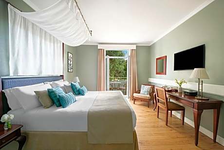 Rock Hotel