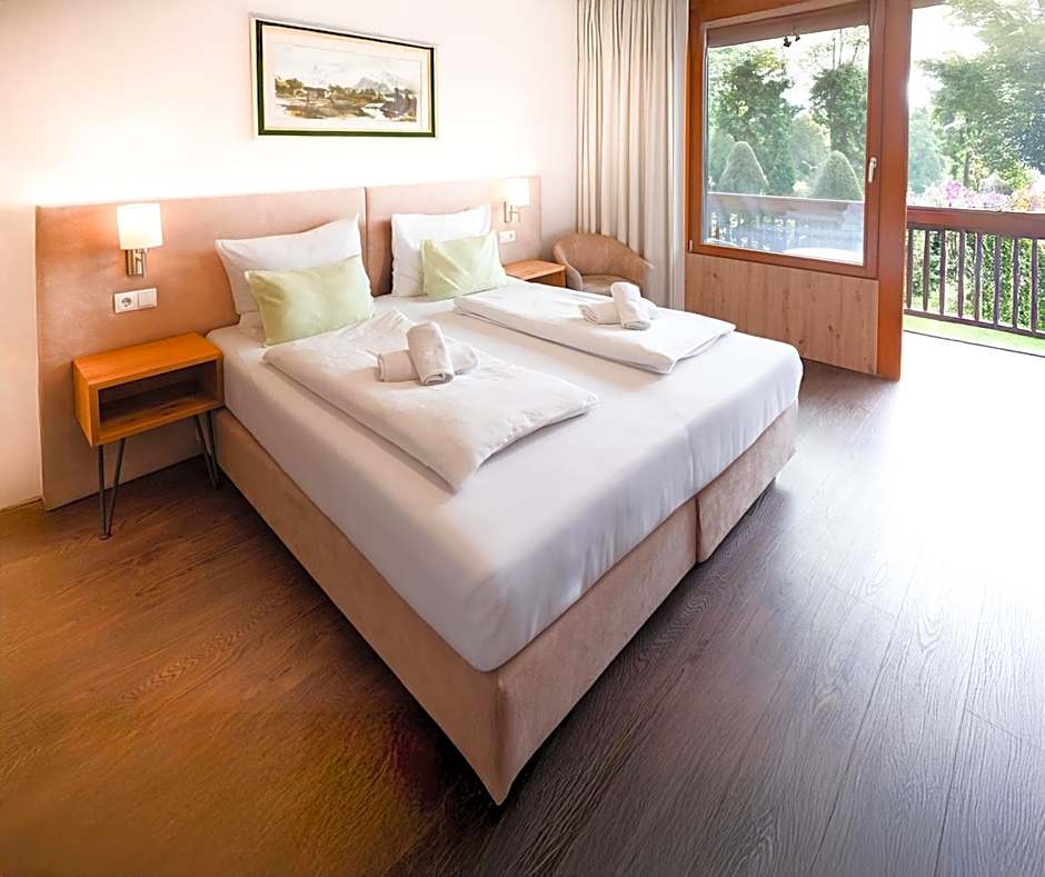 HOTEL HAUS ARENBERG