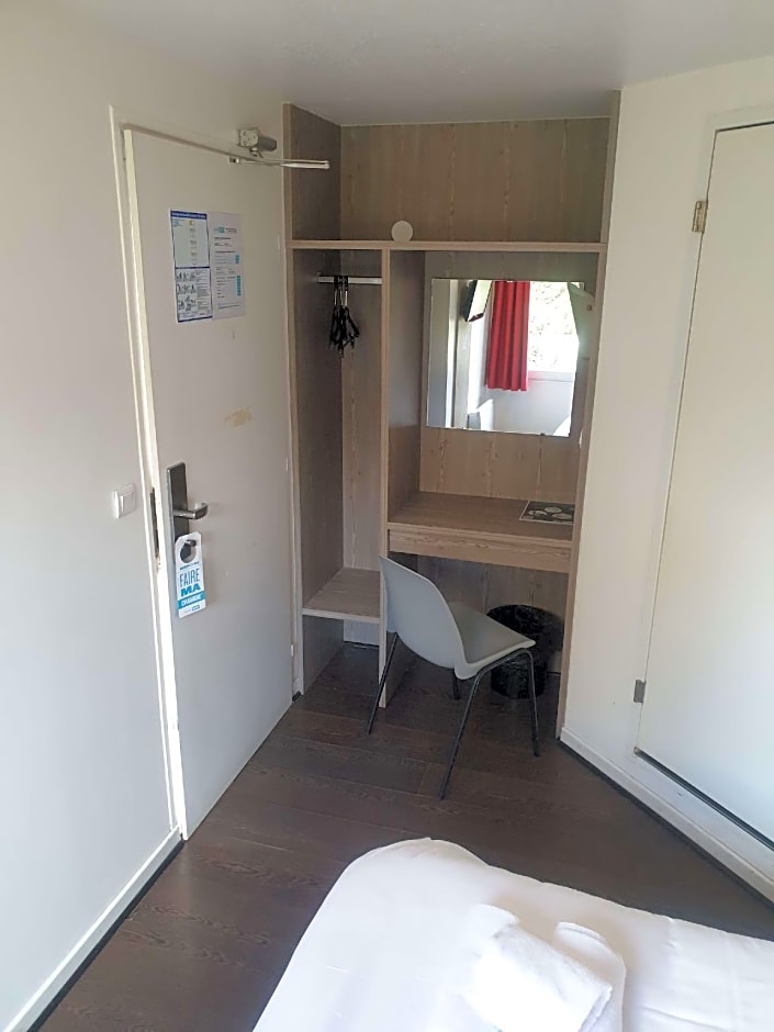 Kyriad Direct Poissy - Acheres