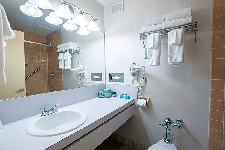 Fireside Inn & Suites Waterville