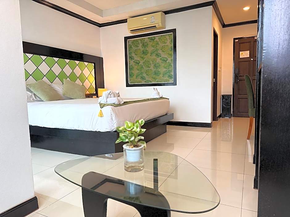 COZY Residence Patong