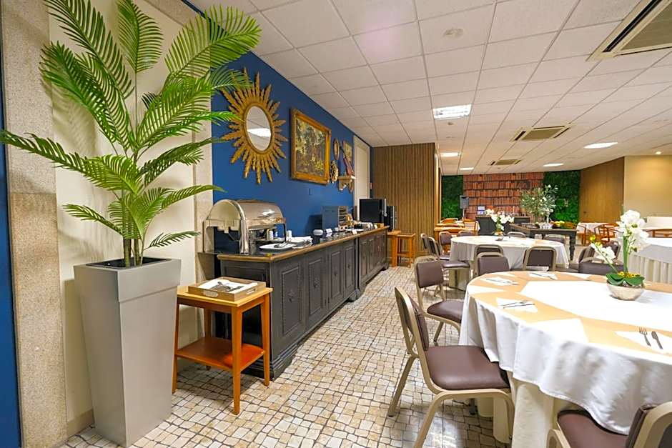 Hotel Rainha D. Amélia, Arts & Leisure