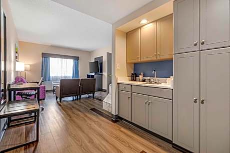 King Suite with Sofa Bed