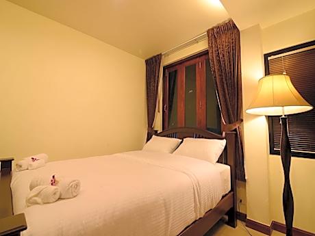 Deluxe Double Room with River View