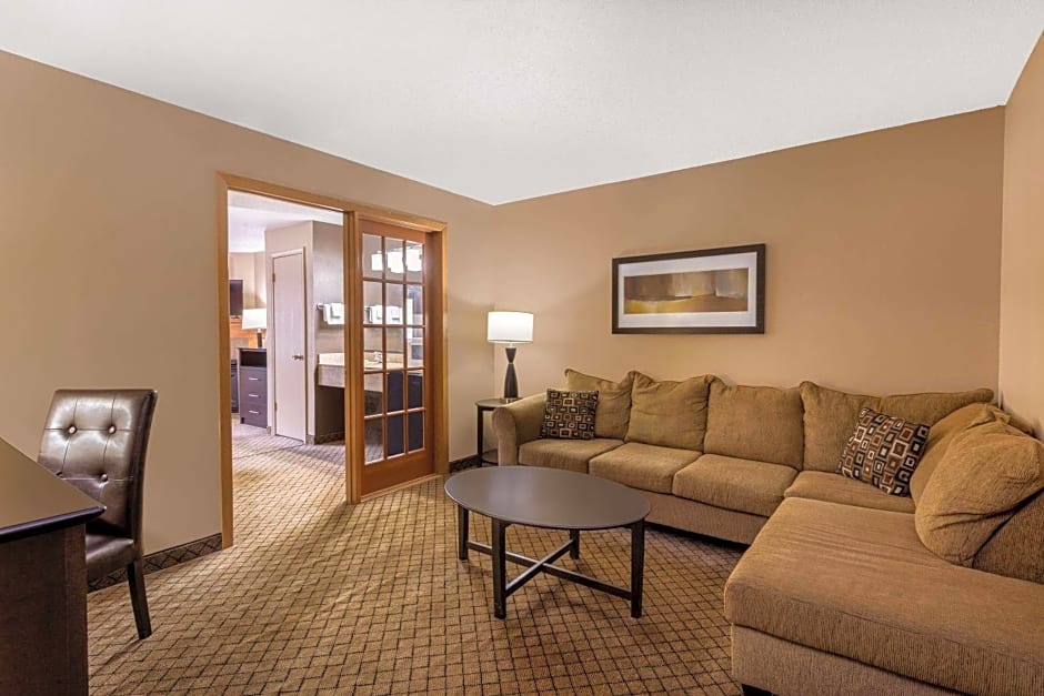 AmericInn by Wyndham Hartford WI