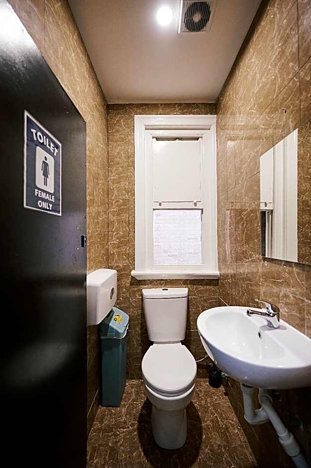 Urban Nomad - Potts Point  (18 - 39 only)