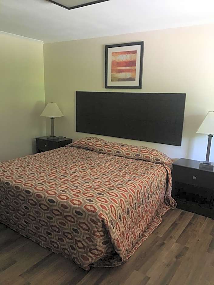 Woodlawn Hills Motel