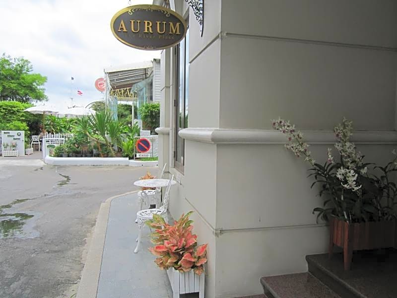 Aurum The River Place