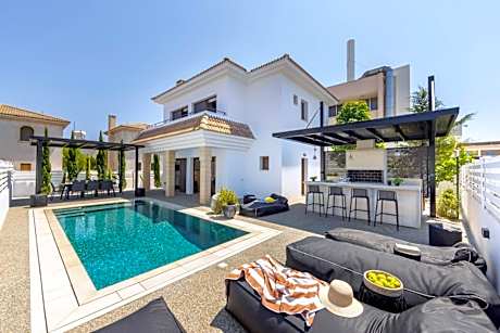 Captain Karas Holidays Apartments