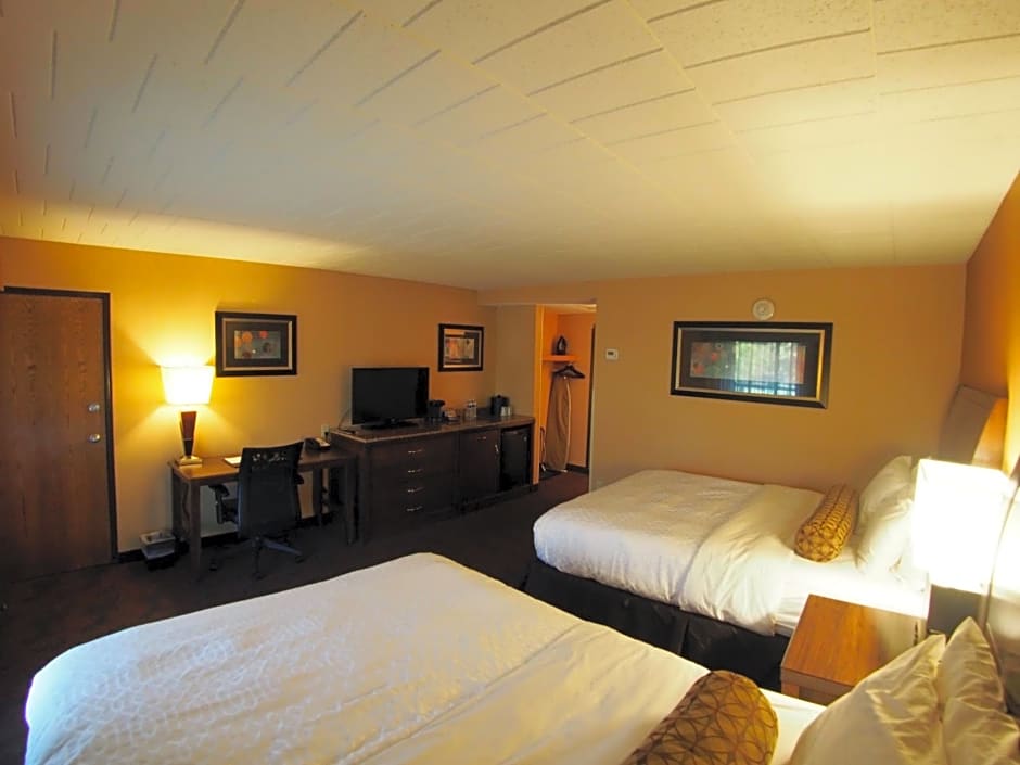 Evergreen Resort