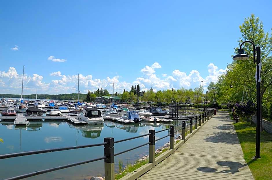 Holiday Inn Express & Suites Cold Lake By IHG