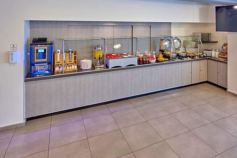 City Express Junior by Marriott Puebla FINSA