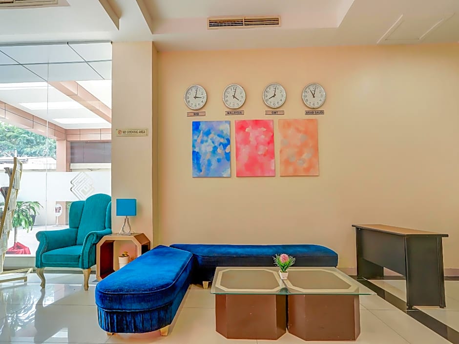 Collection O 90050 Raz Hotel And Convention Syariah