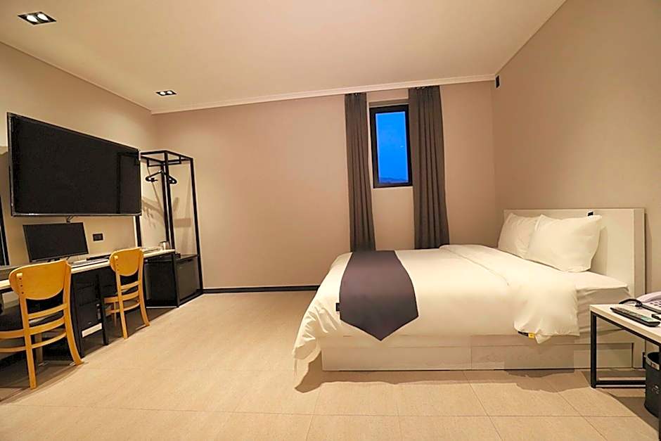 Dongducheon Hotel The Gray