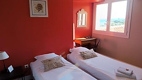 Twin Room with Sea View