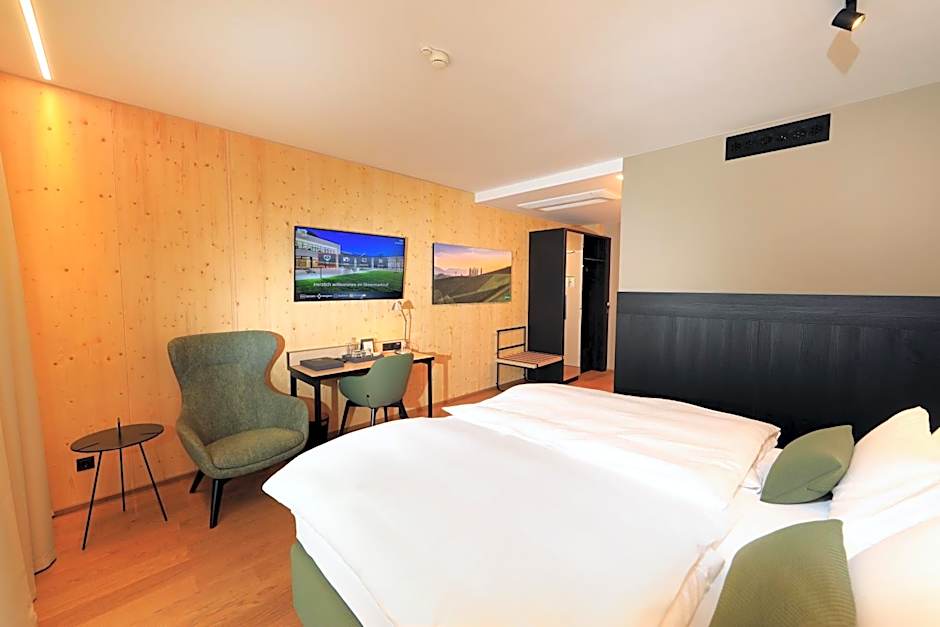 Hotel Steiermarkhof Graz - Aus Holz gebaut, von Hügeln geküsst