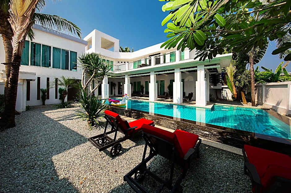 Hollywood Pool Villa Jomtien Beach