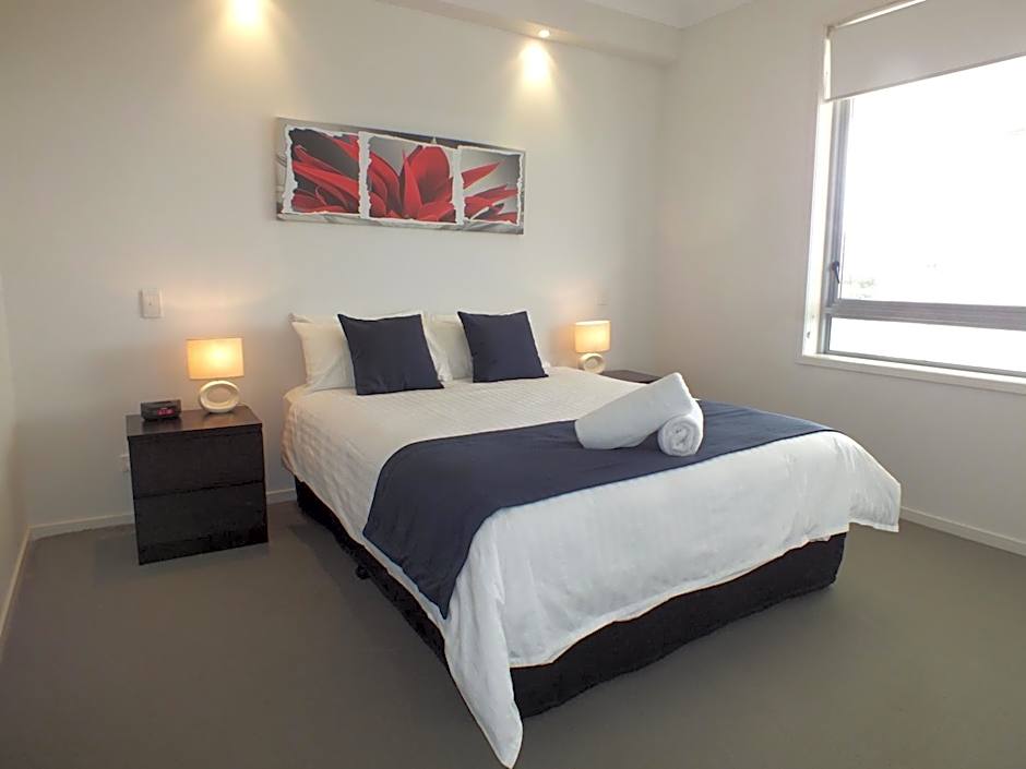 Pacific Marina Apartments