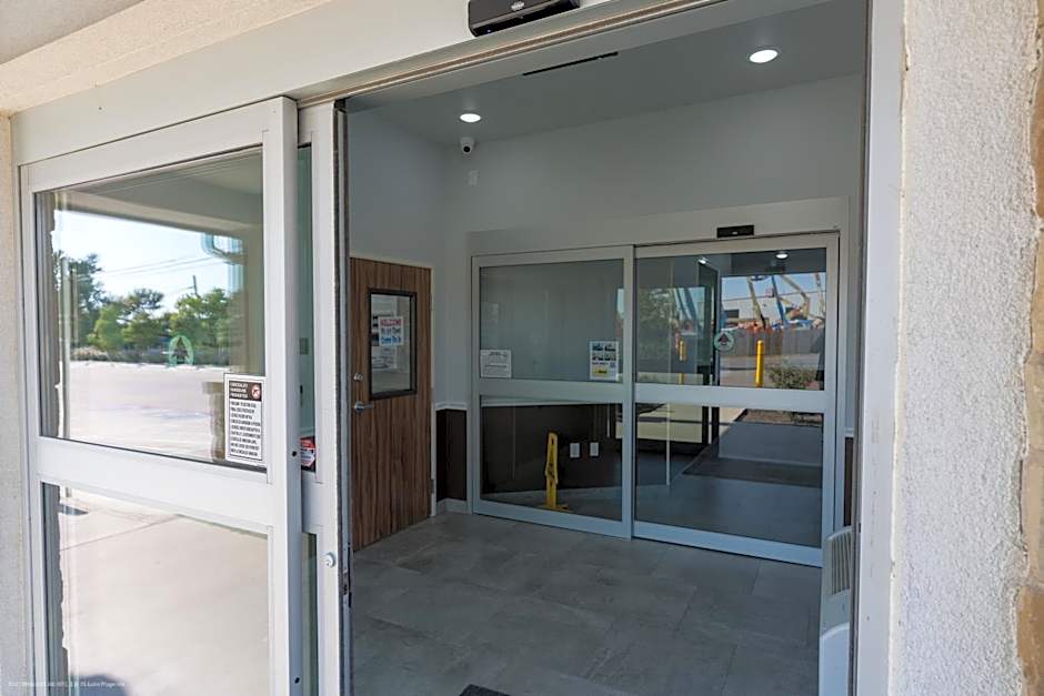 Texas Bungalows Hotel and Hotel Que at i35 Austin Pflugerville