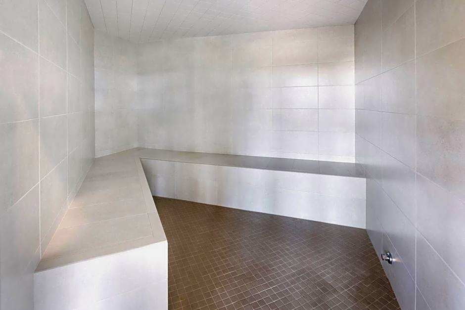 Delta Hotels by Marriott Grande Prairie Airport