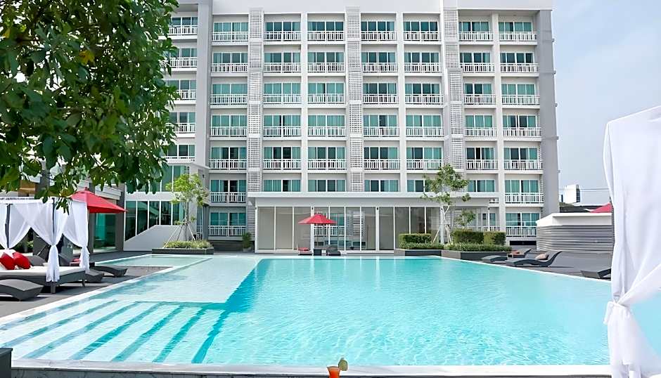 Golden City Rayong Hotel