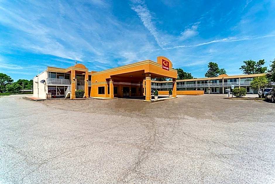 Motel 6 Effingham, IL