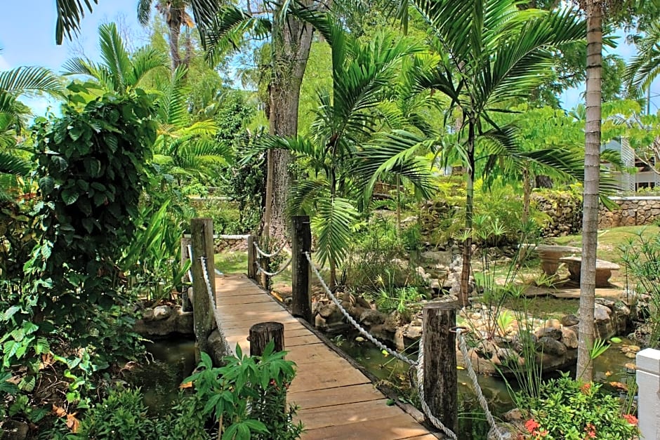 Hibiscus Lodge Hotel