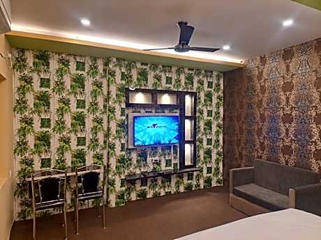 Deluxe Double or Twin