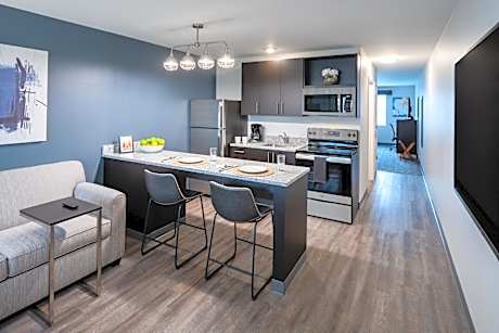 stayAPT Suites Alexandria-Fort Belvoir