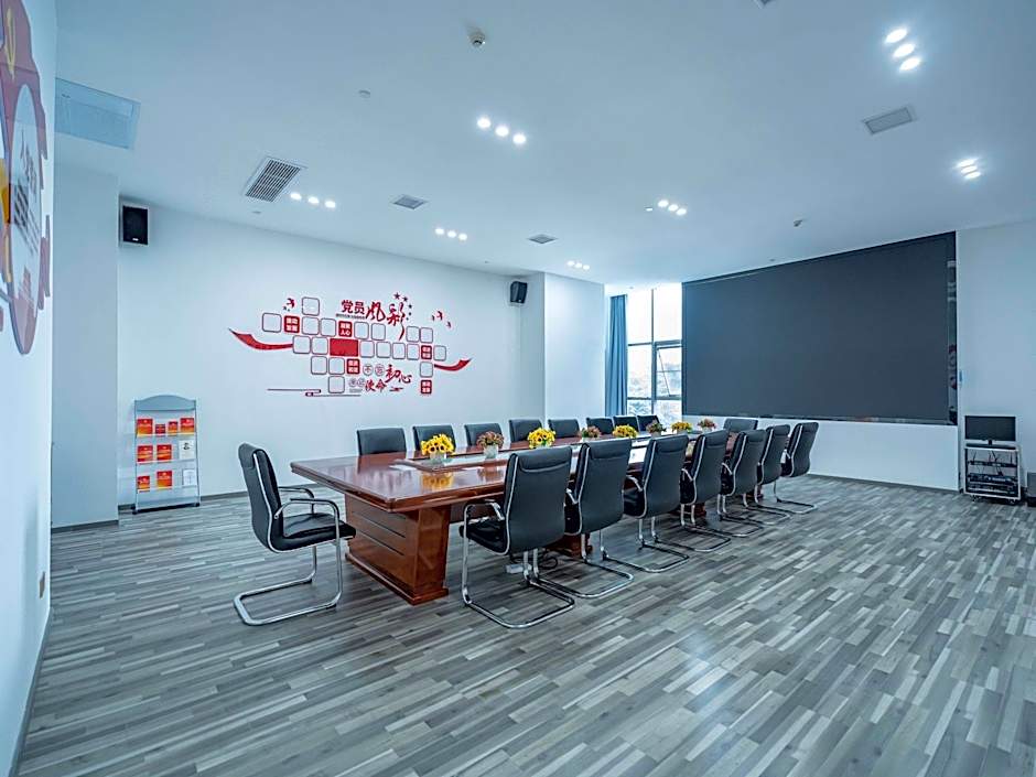 JI Hotel Yichang Railway East Station