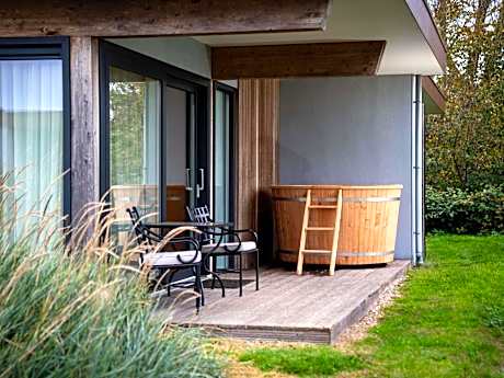 Deluxe Suite with Garden View