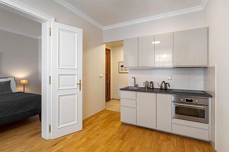 Hunger Wall Residence