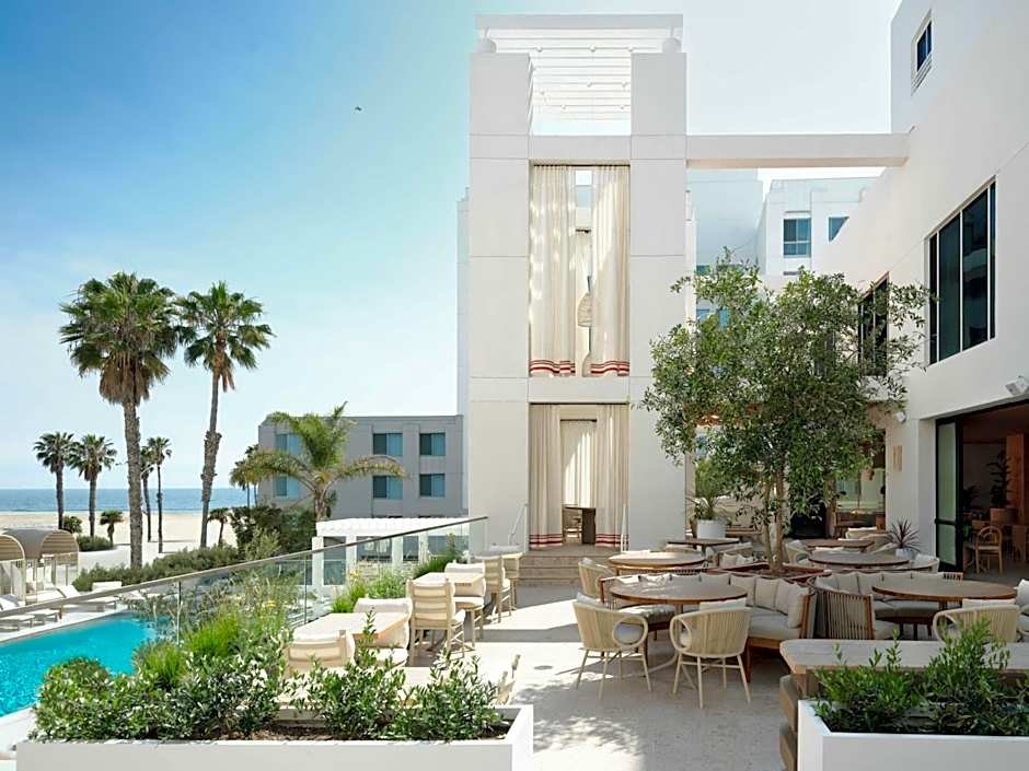 Sandbourne Santa Monica, Autograph Collection