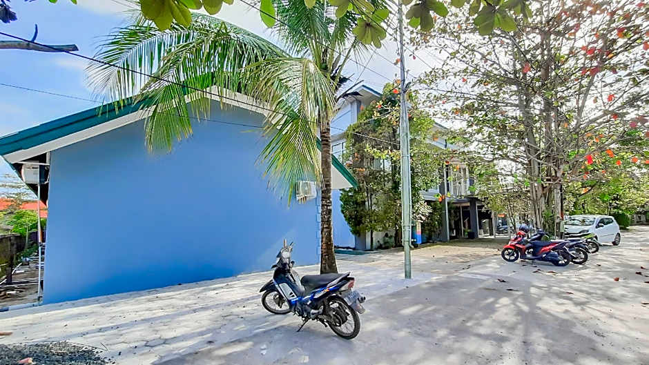 RedDoorz near Universitas Palangkaraya 3