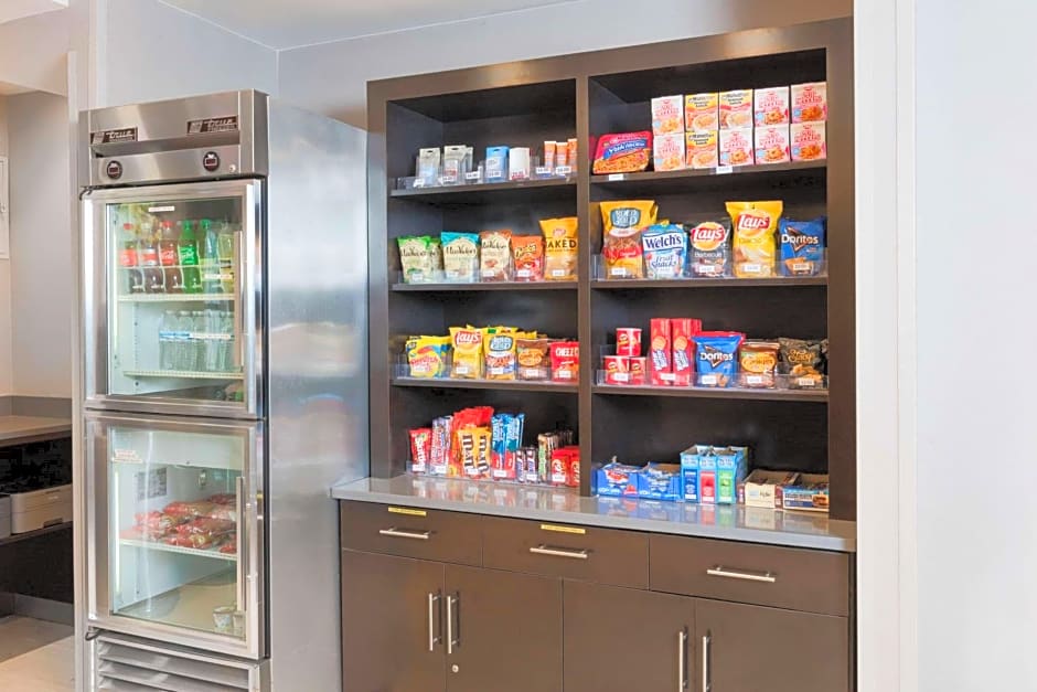 La Quinta Inn & Suites by Wyndham New York City Central Park