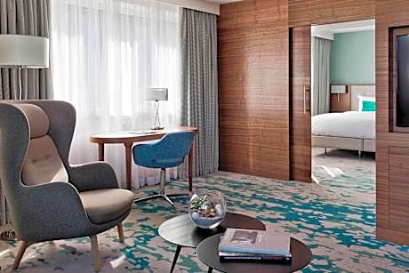 Park Suite, M Club lounge access, 1 Bedroom Suite, 1 King