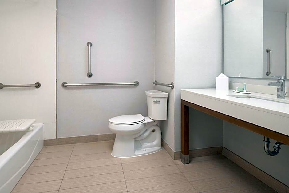 Courtyard by Marriott Houston City Place