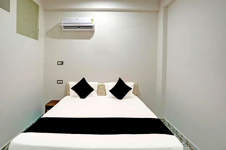 Goroomgo Motel Maurya Chandigarh
