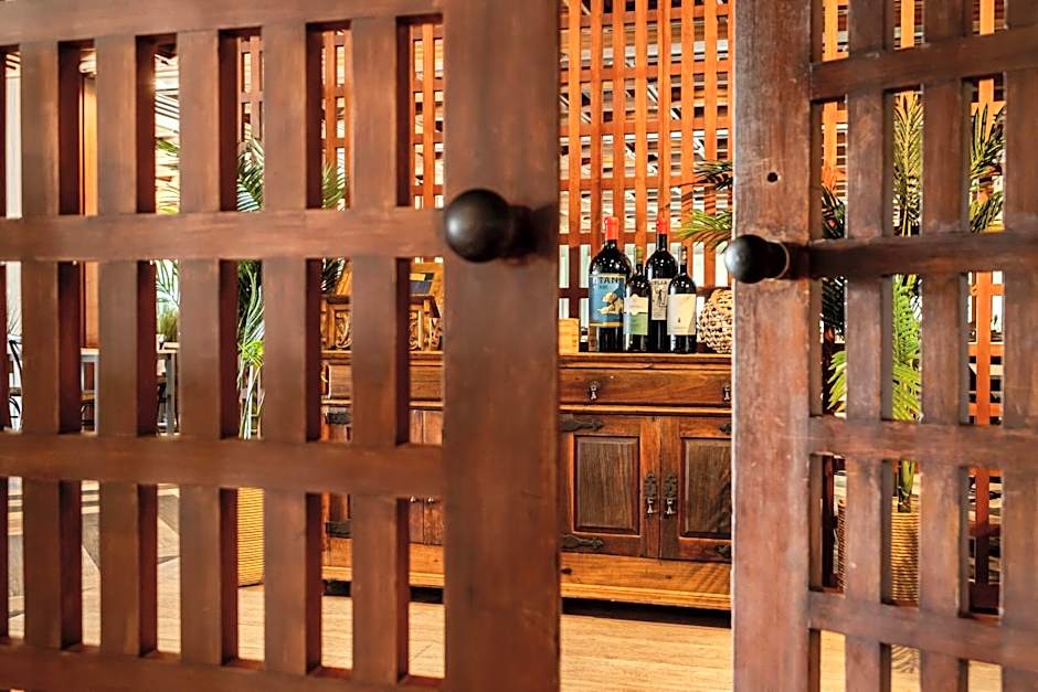 Axis Vermar Conference & Beach Hotel