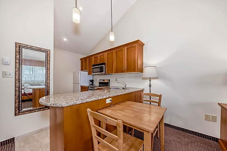 Stony Plain Inn & Suites