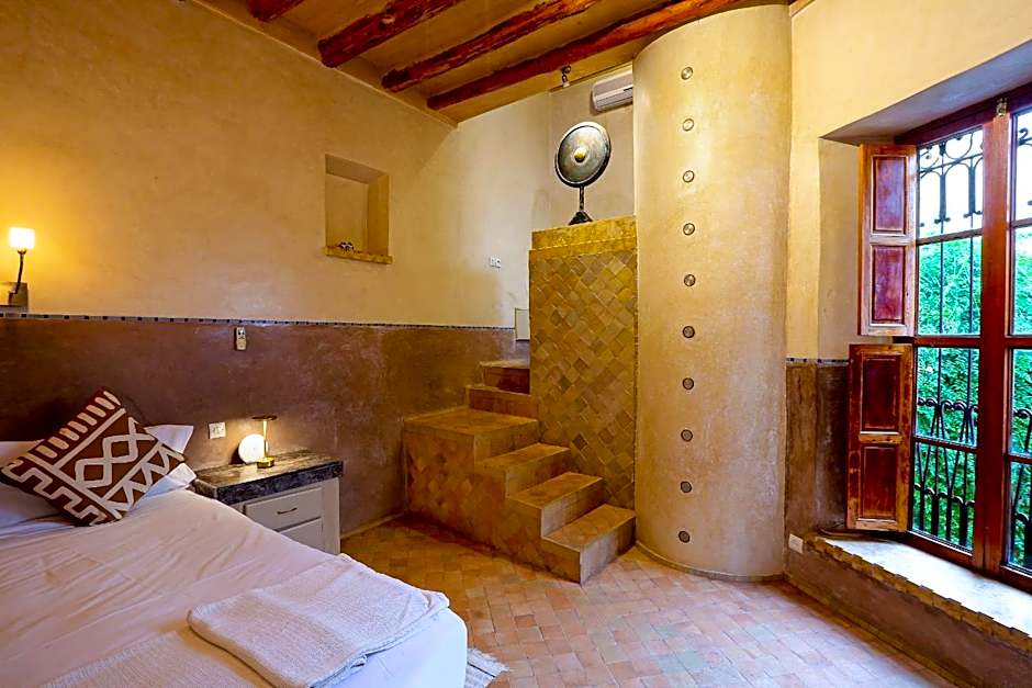 Riad 92 - Architect's Riad in the Exclusive Dar El Bacha