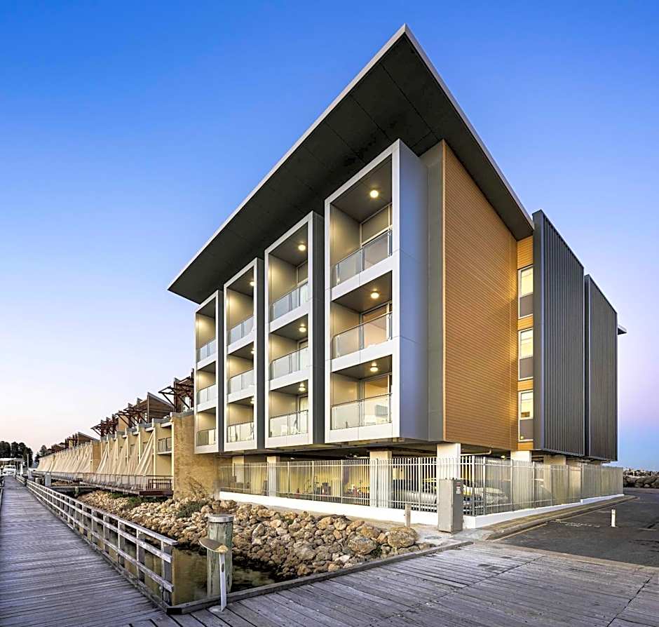 Be Fremantle Apartments