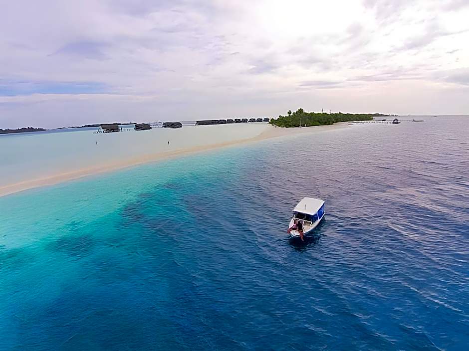 Stingray Beach Inn at Maafushi