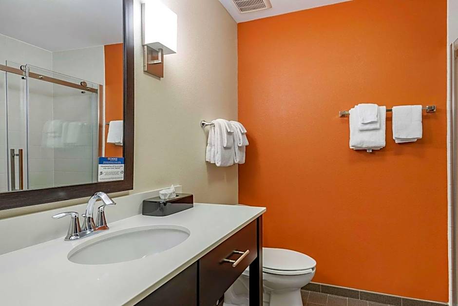 Sleep Inn & Suites