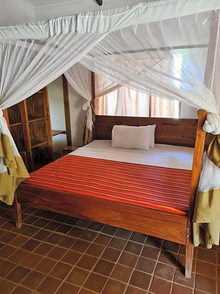 Honey Badger Lodge